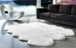 Sheepskin Rug -Trudon shop 1d95290b0f0970d9946c1ca914a5c9d7 medium third