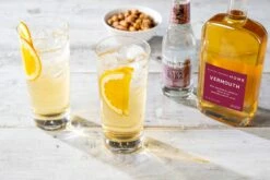 Eleven Madison Non-Alcoholic Vermouth -Trudon shop 214004f7e591417b0d82931894ad0b951b47aa09188cb275fd5f3690eaf2c748