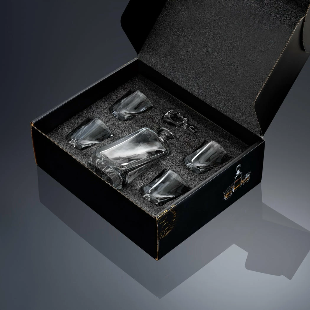 Crystal Decanter Set 3 Crystal Decanter Set - Image 3